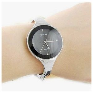 Chic Stylish Bangle Wristwatch